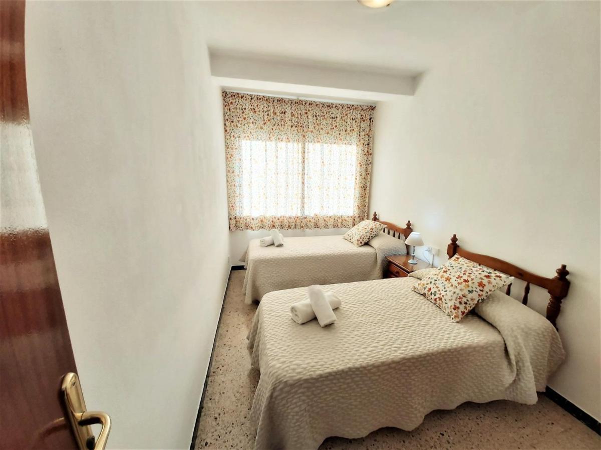 Diana Apartamento Con Terraza Muy Cerca Del Mar Pineda de Mar Eksteriør bilde